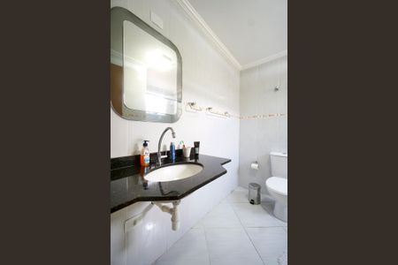 Casa à venda com 225m², 4 quartos e 3 vagasBanheiro da suíte 02