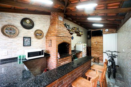 Casa à venda com 225m², 4 quartos e 3 vagasChurrasqueira