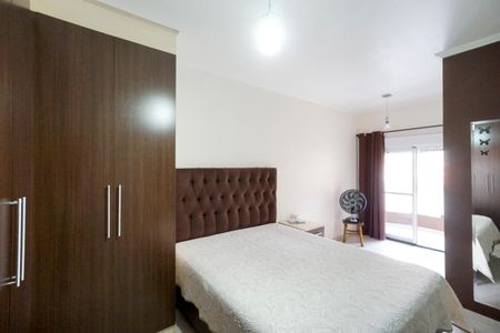 Casa à venda com 225m², 4 quartos e 3 vagasSuíte 01