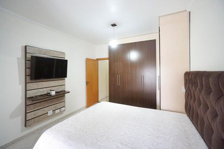 Casa à venda com 225m², 4 quartos e 3 vagasSuíte 01