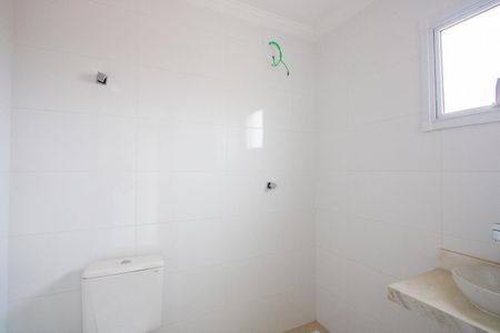 Casa à venda com 138m², 3 quartos e 4 vagasBanheiro do quarto 1