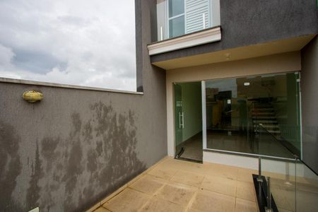 Casa à venda com 138m², 3 quartos e 4 vagasVaranda da sala