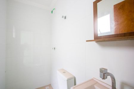 Casa à venda com 138m², 3 quartos e 4 vagasBanheiro social