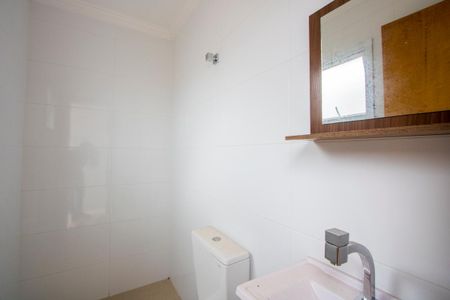 Casa à venda com 138m², 3 quartos e 4 vagasBanheiro do espaço gourmet