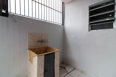 Casa à venda com 320m², 5 quartos e 4 vagasCasa 2 - Área de Serviço
