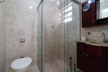 Casa à venda com 320m², 5 quartos e 4 vagasCasa 1 - Banheiro de Serviço