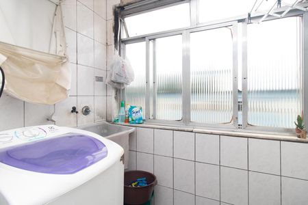 Apartamento à venda com 71m², 2 quartos e sem vagaCozinha e Área de Serviço