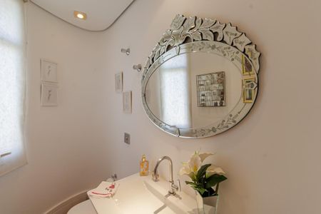 Apartamento à venda com 202m², 3 quartos e 2 vagas Apartamento à venda com 202m², 3 quartos e 2 vagasLavabo