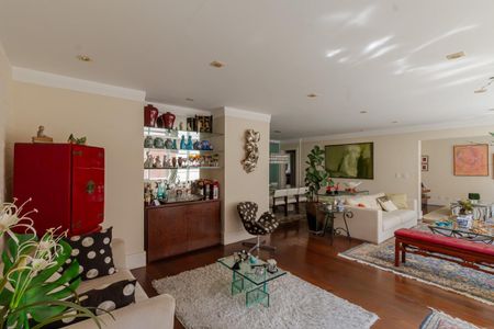 Apartamento à venda com 202m², 3 quartos e 2 vagas Apartamento à venda com 202m², 3 quartos e 2 vagasSala