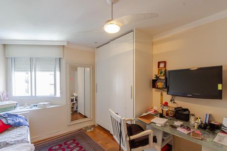 Apartamento à venda com 202m², 3 quartos e 2 vagas Apartamento à venda com 202m², 3 quartos e 2 vagasQuarto 1