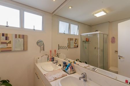 Apartamento à venda com 202m², 3 quartos e 2 vagas Apartamento à venda com 202m², 3 quartos e 2 vagasBanheiro