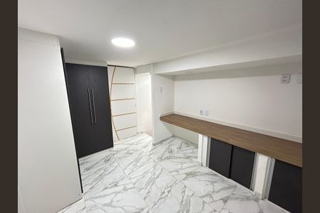 Casa para alugar com 115m², 1 quarto e 2 vagasQuarto