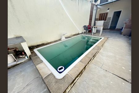 Casa para alugar com 115m², 1 quarto e 2 vagasPiscina