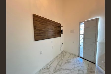 Casa para alugar com 115m², 1 quarto e 2 vagasSala