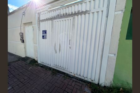 Casa para alugar com 115m², 1 quarto e 2 vagasFachada + plaquinha