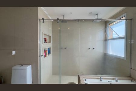 Apartamento à venda com 200m², 3 quartos e 4 vagasBanheiro da Suíte 1