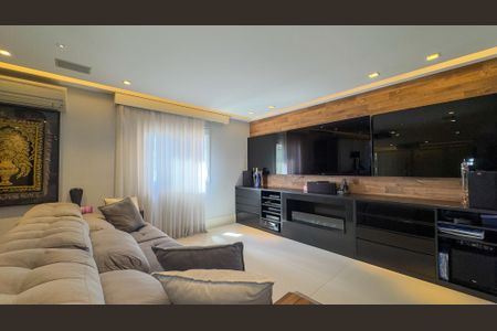 Apartamento à venda com 200m², 3 quartos e 4 vagasSala