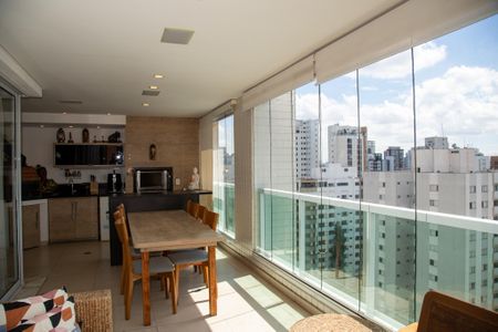 Apartamento à venda com 200m², 3 quartos e 4 vagasSacada