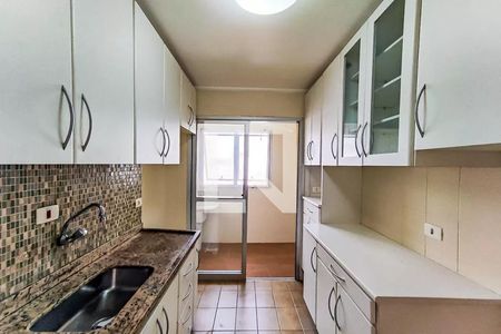 Cozinha de apartamento para alugar com 2 quartos, 64m² em Vila Progredior, São Paulo