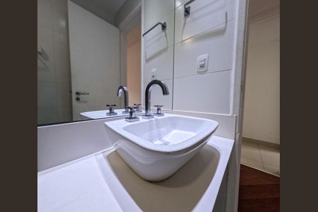 Apartamento à venda com 100m², 4 quartos e 1 vagaBanheiro da Suíte 1
