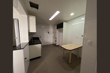 Apartamento à venda com 100m², 4 quartos e 1 vagaCozinha