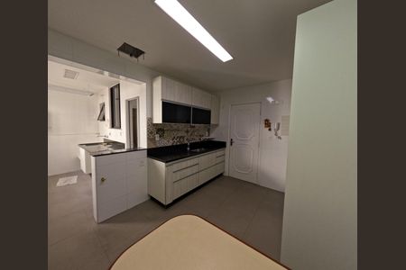 Apartamento à venda com 100m², 4 quartos e 1 vagaCozinha