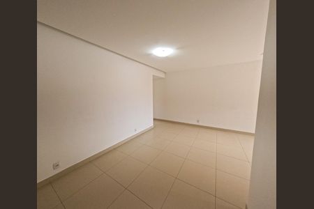 Apartamento à venda com 100m², 4 quartos e 1 vagaSala