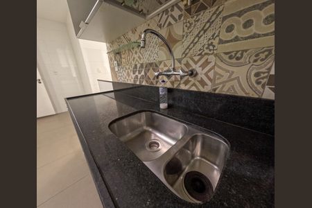 Apartamento à venda com 100m², 4 quartos e 1 vagaCozinha - Torneira