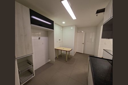 Apartamento à venda com 100m², 4 quartos e 1 vagaCozinha