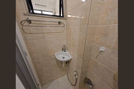 Apartamento à venda com 100m², 4 quartos e 1 vagaBanheiro da Suíte 2