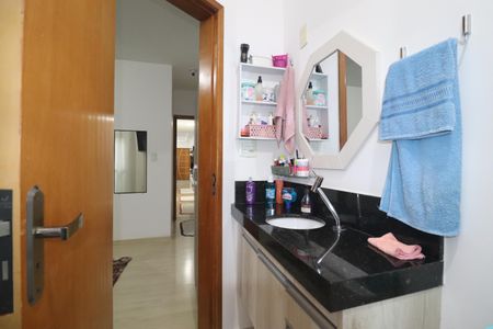 Apartamento à venda com 122m², 3 quartos e 2 vagasBanheiro Quarto 1 suíte