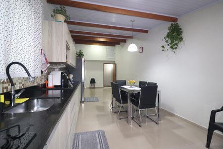 Apartamento à venda com 122m², 3 quartos e 2 vagasCozinha