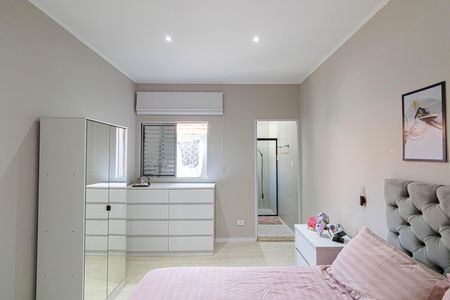 Casa à venda com 203m², 3 quartos e 3 vagas Casa à venda com 203m², 3 quartos e 3 vagasSuíte