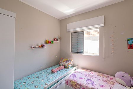 Casa à venda com 203m², 3 quartos e 3 vagas Casa à venda com 203m², 3 quartos e 3 vagasQuarto 2