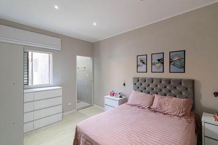 Casa à venda com 203m², 3 quartos e 3 vagas Casa à venda com 203m², 3 quartos e 3 vagasSuíte