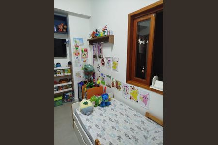 Casa à venda com 387m², 6 quartos e 2 vagasQuarto