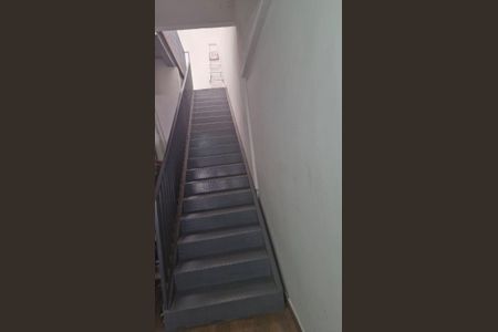 Casa à venda com 387m², 6 quartos e 2 vagasEscada