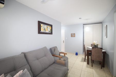 Apartamento à venda com 70m², 2 quartos e sem vagaSala