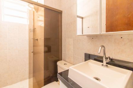 Apartamento à venda com 53m², 2 quartos e 1 vaga Apartamento à venda com 53m², 2 quartos e 1 vagaBanheiro
