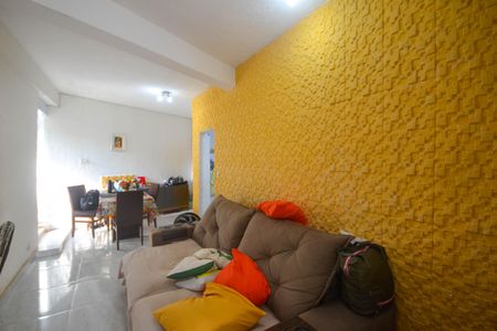 Sala de casa para alugar com 2 quartos, 95m² em Caonze, Nova Iguaçu