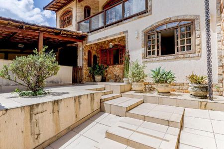 Casa à venda com 380m², 4 quartos e 2 vagasFoto 22