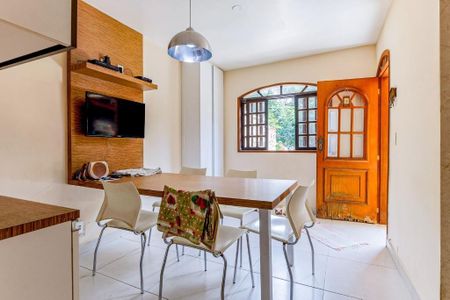 Casa à venda com 380m², 4 quartos e 2 vagasFoto 23