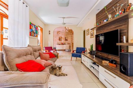 Casa à venda com 380m², 4 quartos e 2 vagasFoto 13