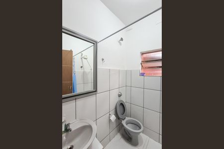 Casa à venda com 133m², 3 quartos e 2 vagasCasa 2 - banheiro social