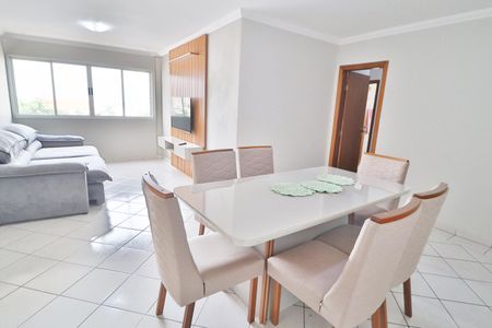 Sala de apartamento para alugar com 3 quartos, 90m² em Centro, Uberlândia