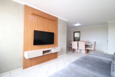 Apartamento para alugar com 90m², 3 quartos e 1 vagaSala