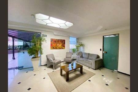 Apartamento à venda com 65m², 2 quartos e 1 vagaHall social