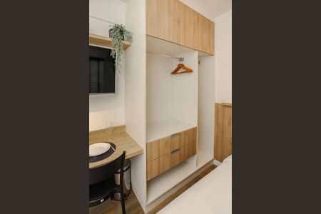 Apartamento à venda com 22m², 1 quarto e sem vaga Apartamento à venda com 22m², 1 quarto e sem vagaSala / Quarto