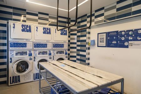 Studio para alugar com 26m², 1 quarto e sem vaga Studio para alugar com 26m², 1 quarto e sem vagaÁrea comum - Lavanderia