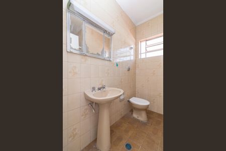 Casa para alugar com 165m², 3 quartos e 2 vagasBanheiro 2